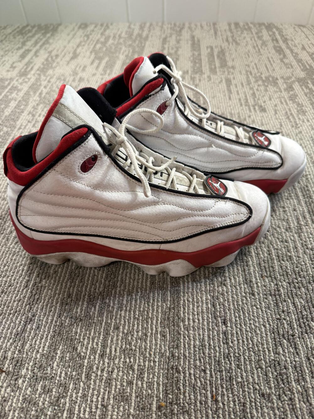 Nike Jordan Jumpman Team II‎ Shoes Youth Size 7Y White Red Basketball DC7911-101